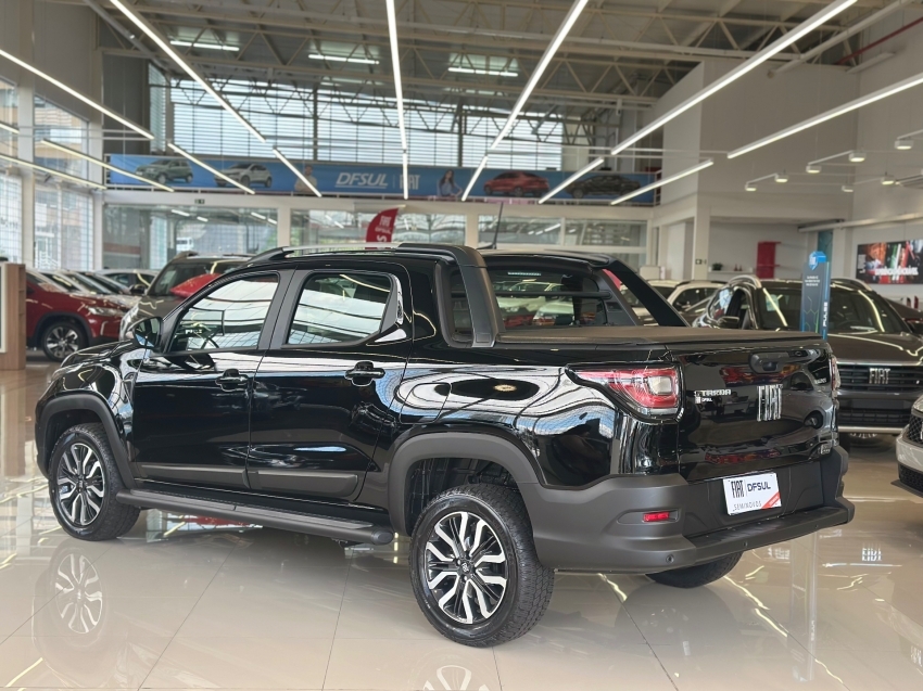 fiat strada 1.0 turbo 200 flex ranch cd cvt 4p automatico 2025