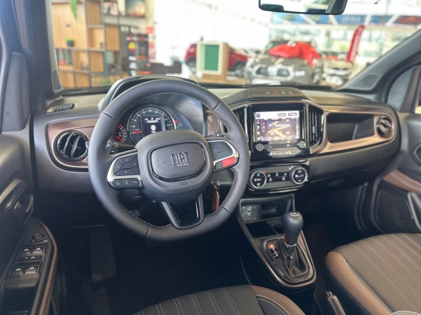 fiat strada 1.0 turbo 200 flex ranch cd cvt 4p automatico 2025