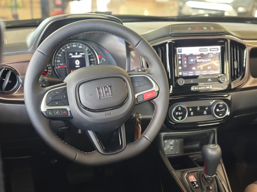 fiat strada 1.0 turbo 200 flex ranch cd cvt 4p automatico 2025