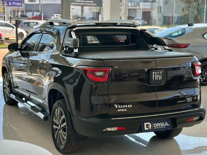 fiat toro 2.0 16v turbo diesel ranch 4wd at9 4p automatico 2022