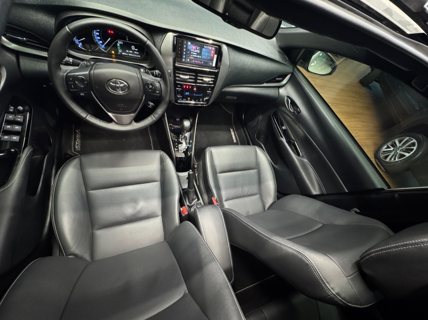 toyota yaris 1.5 16v flex xls multidrive 4p automatico 2025
