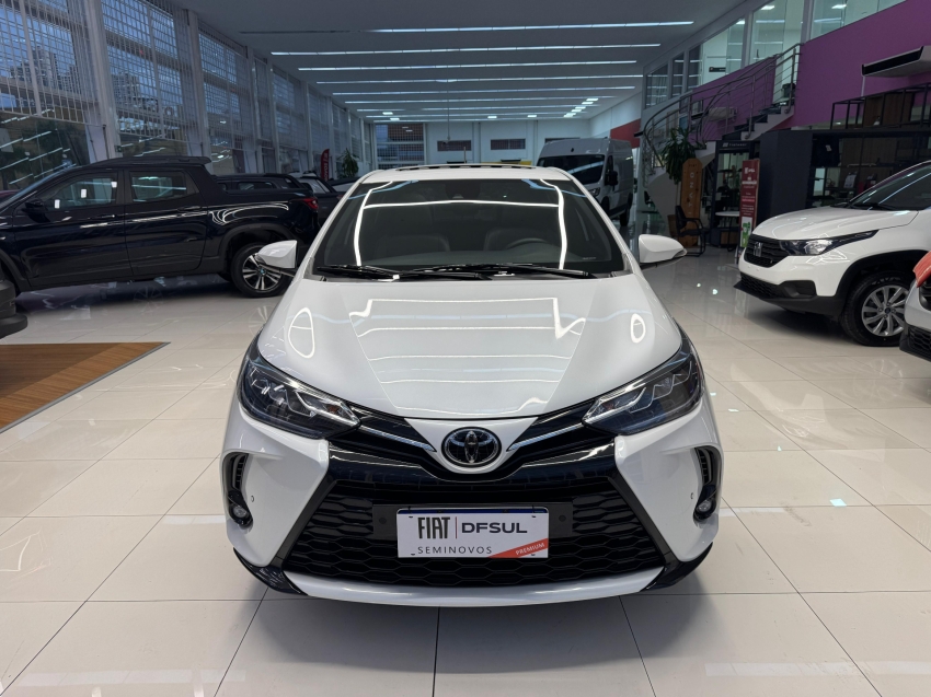 toyota yaris 1.5 16v flex xls multidrive 4p automatico 2025