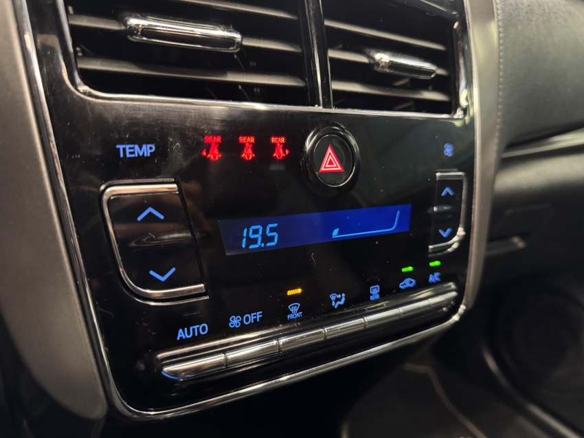 toyota yaris 1.5 16v flex xls multidrive 4p automatico 2025