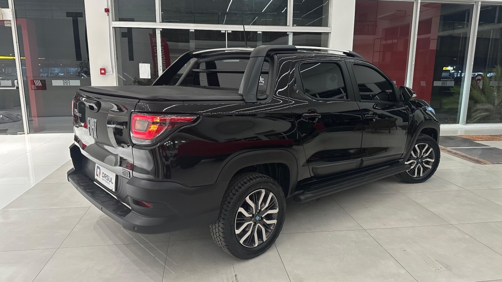 fiat strada 1.0 turbo 200 flex ranch cd cvt 4p automatico 2025