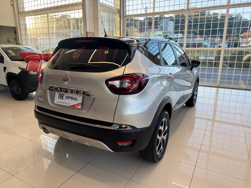 renault captur 2.0 16v hi-flex intense automatico flex 4p 2018