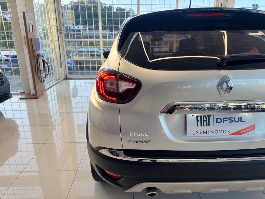 renault captur 2.0 16v hi-flex intense automatico flex 4p 2018