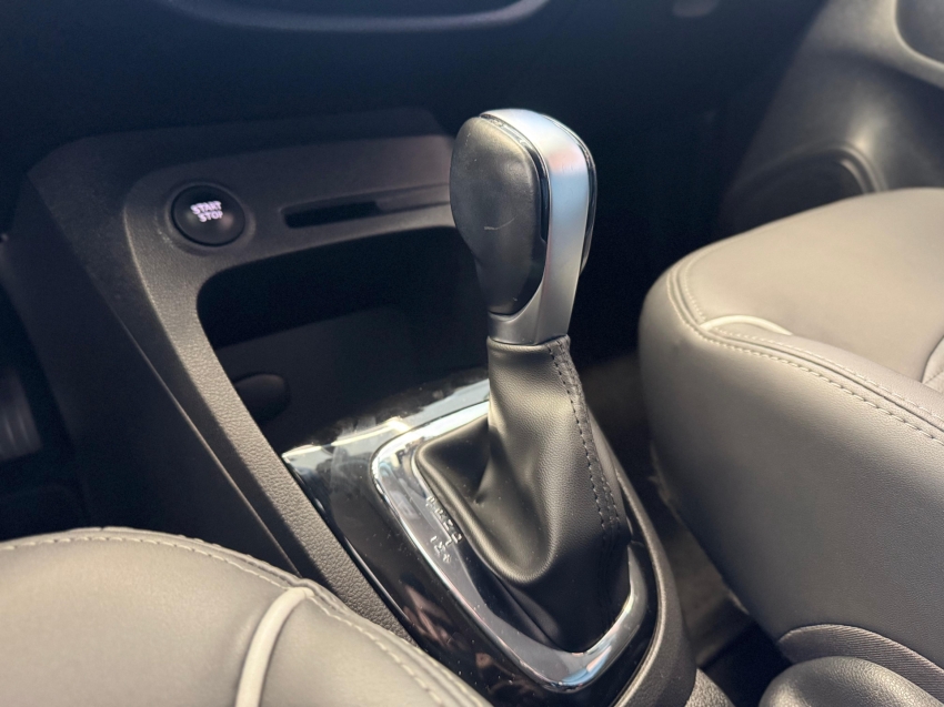 renault captur 2.0 16v hi-flex intense automatico flex 4p 2018