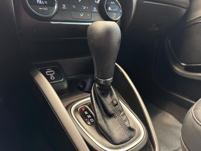 fiat cronos 1.8 e.torq flex hgt at6 4p automatico 2021