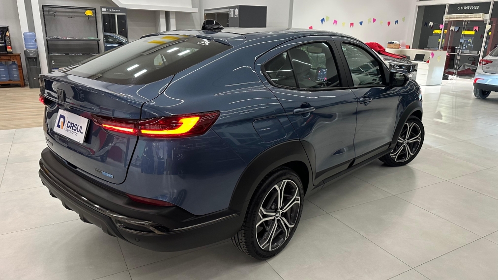 fiat fastback 1.0 turbo 200 flex impetus cvt 4p automatico 2025