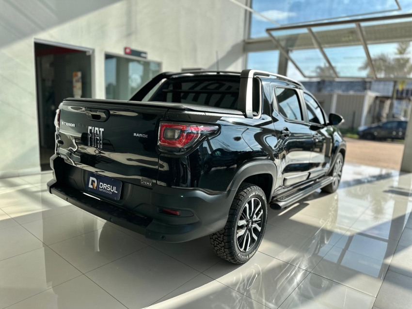 fiat strada 1.0 turbo 200 flex ranch cd cvt 4p automatico 2025