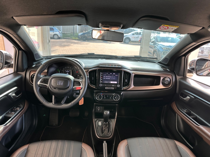 fiat strada 1.0 turbo 200 flex ranch cd cvt 4p automatico 2025