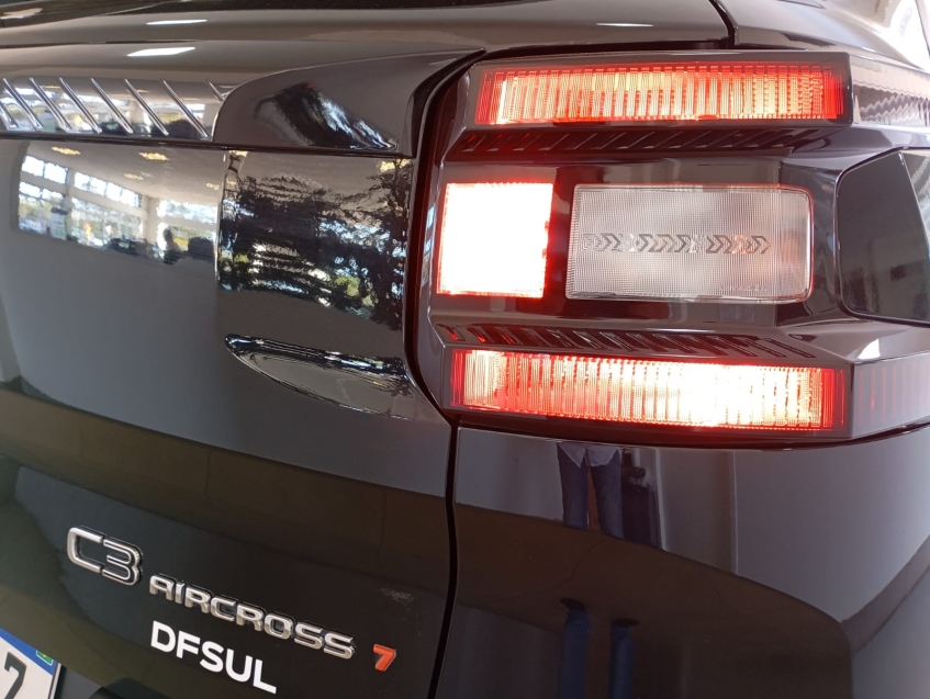 citroen c3 aircross 1.0 turbo 200 flex shine 7l cvt 9.9 4p automatico 2025