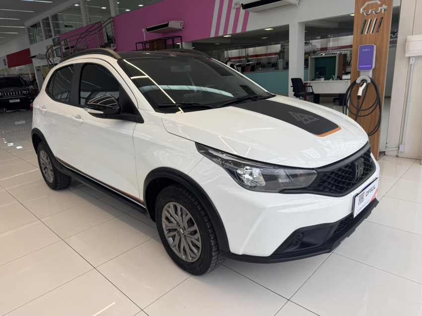 fiat argo 1.3 firefly flex trekking manual 4p 2023