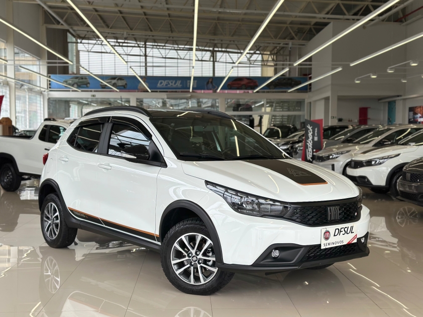 fiat argo 1.3 firefly flex trekking cvt 4p automatico 2026