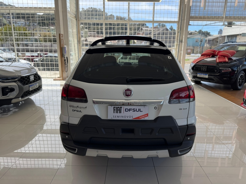 fiat palio 1.8 mpi adventure weekend 16v flex 4p manual 2015