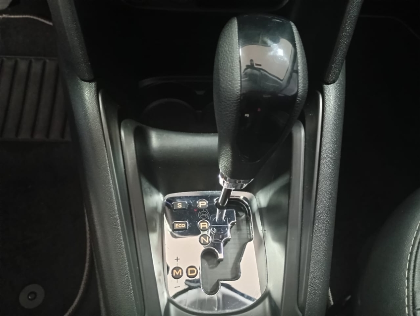 peugeot 2008 1.6 16v flex roadtrip 4p automatico 1.5 2024