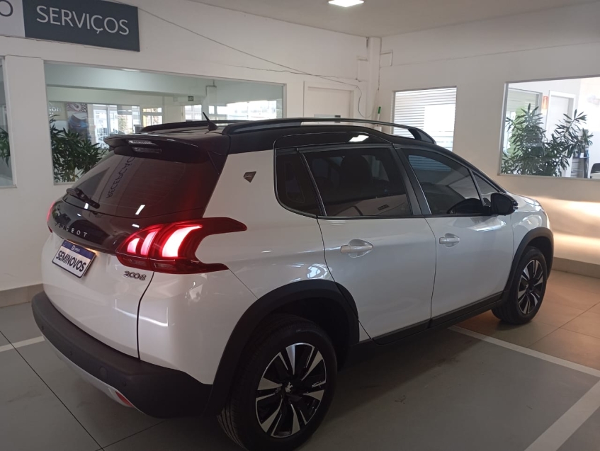 peugeot 2008 1.6 16v flex roadtrip 4p automatico 1.5 2024