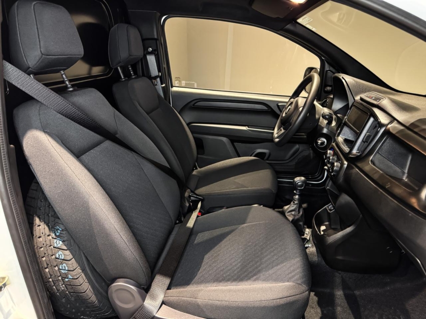 peugeot partner rapid 1.4 evo flex business pack manual 2p 202513 peugeot partner rapid 1.4 evo flex business pack manual 2p 202513