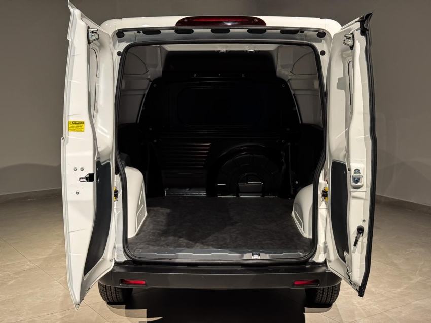 peugeot partner rapid 1.4 evo flex business pack manual 2p 20258 peugeot partner rapid 1.4 evo flex business pack manual 2p 20258