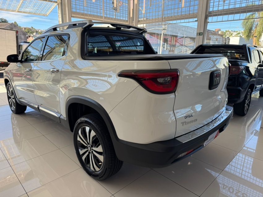 fiat toro 1.3 turbo 270 flex volcano at6 4p automatico 20222 fiat toro 1.3 turbo 270 flex volcano at6 4p automatico 20222