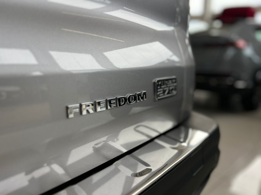 fiat toro 1.3 turbo 270 flex freedom at6 4p automatico 202315