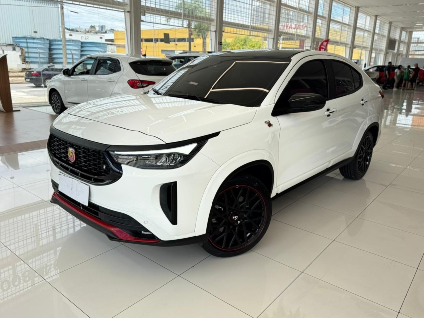 fiat fastback 1.3 turbo 270 flex abarth at6 5p automatico 2025