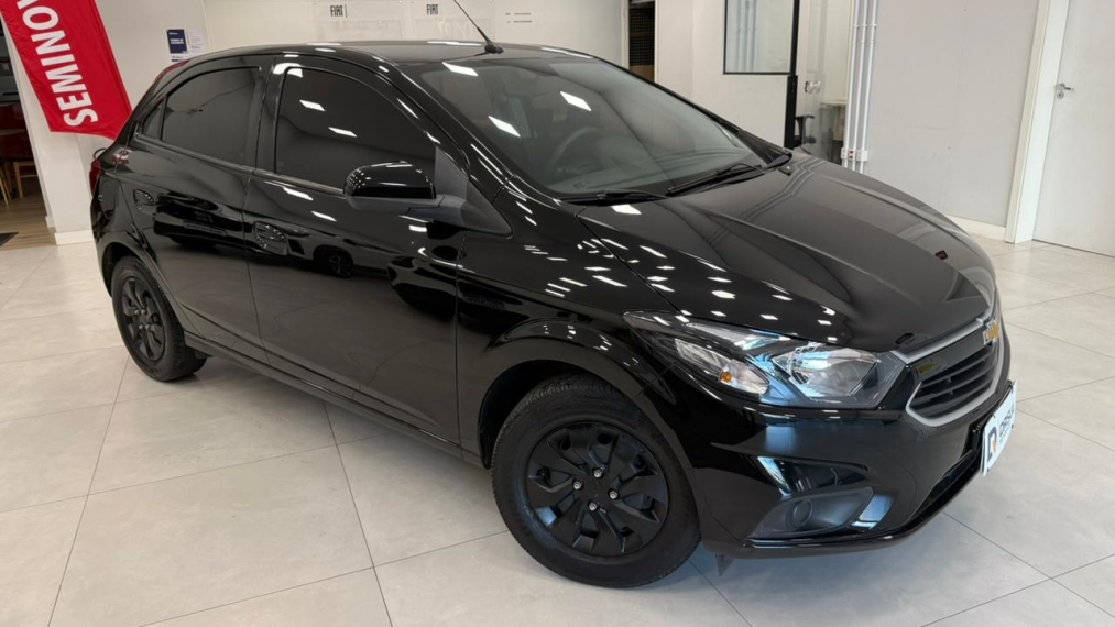 chevrolet onix lt 1.01