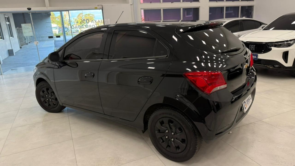 chevrolet onix lt 1.03