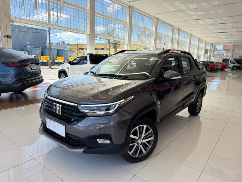 fiat strada 1.3 firefly flex volcano cd cvt 5p automatico 2023