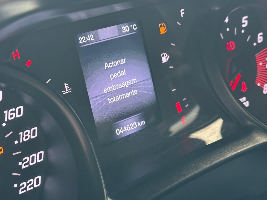 fiat argo 1.3 firefly flex trekking manual 4p 20205