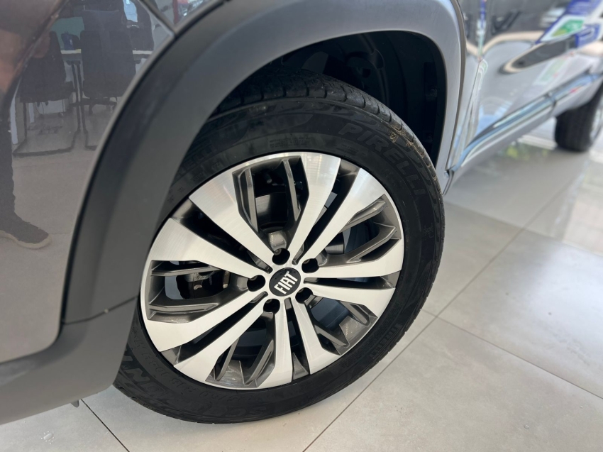 fiat toro 2.0 16v turbo diesel volcano 4wd at9 4p automatico 202217