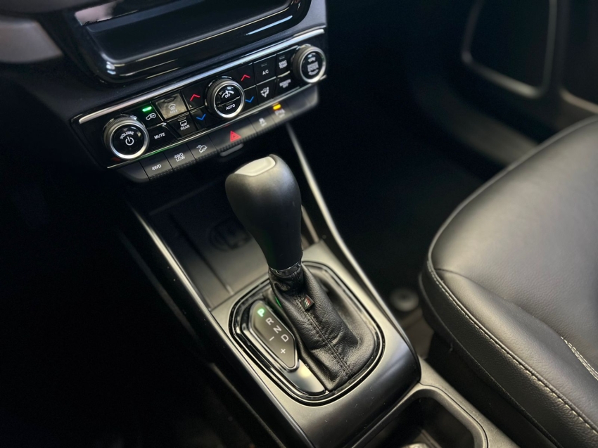 fiat toro 2.0 16v turbo diesel volcano 4wd at9 4p automatico 202213