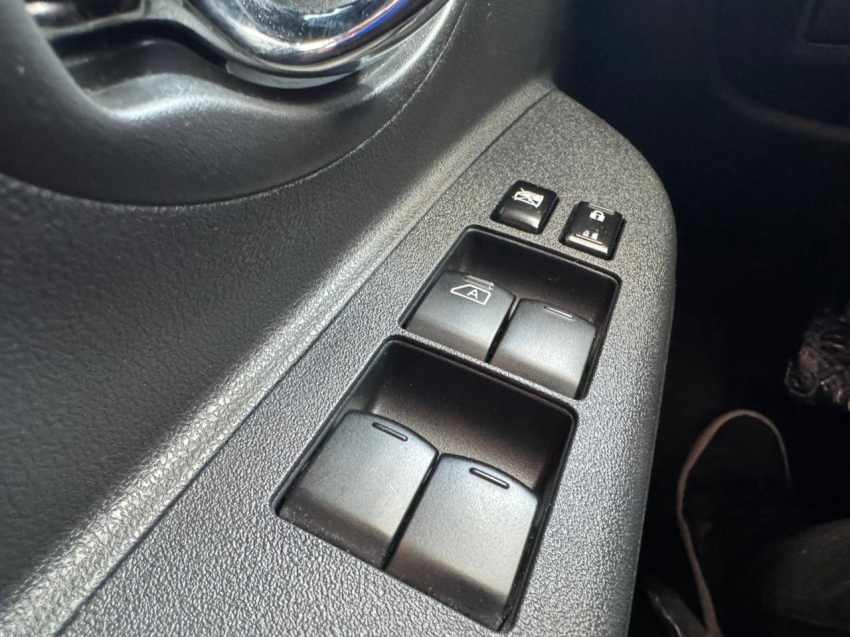 nissan march 1.6 sv 16v flexstart 4p manual flex 5p 20199