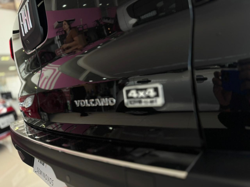 fiat toro 2.0 16v turbo diesel volcano 4wd at9 5p automatico 202511