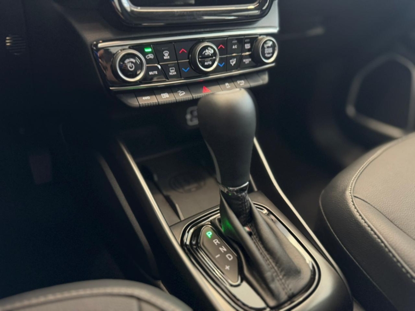 fiat toro 2.0 16v turbo diesel volcano 4wd at9 5p automatico 20258