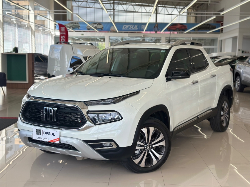 fiat toro 2.0 16v turbo diesel volcano 4wd at9 4p automatico 2025