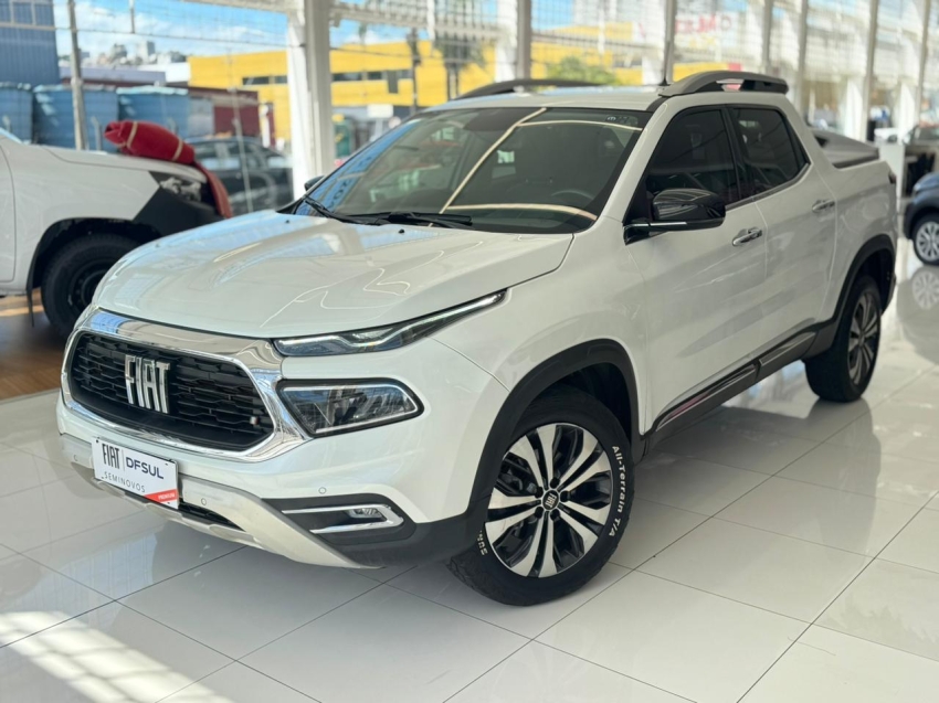 fiat toro 2.0 16v turbo diesel volcano 4wd at9 5p automatico 2025