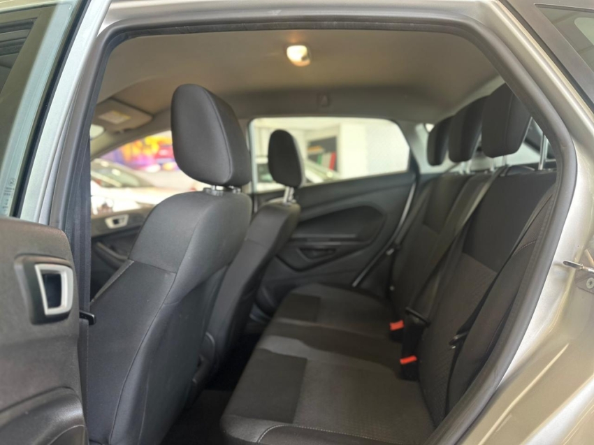 ford fiesta 1.6 ti-vct flex se plus powershift 4p automatico 20186