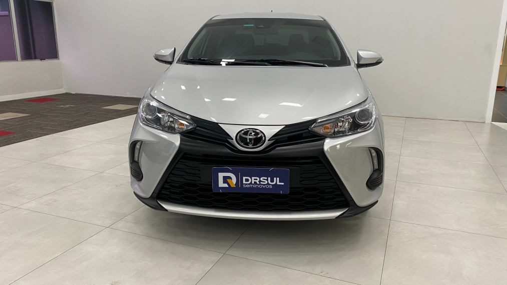 toyota yaris 1.5 16v flex xs multidrive 4p automatico 202512