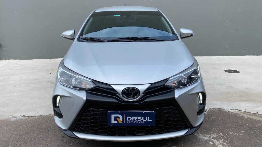 toyota yaris 1.5 16v flex xs multidrive 4p automatico 202511