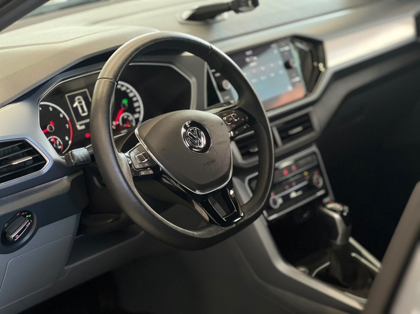 volkswagen t-cross 1.0 200 tsi total flex comfortline automatico 4p 202010