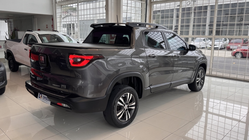 fiat toro 1.3 turbo 270 flex freedom at6 4p automatico 20232