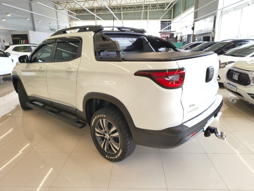 fiat toro 1.3 turbo 270 flex freedom at6 4p automatico 20233