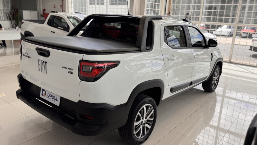 fiat strada 1.3 firefly flex volcano cd cvt 4p automatico 20232