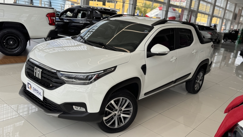 fiat strada 1.3 firefly flex volcano cd cvt 4p automatico 2023