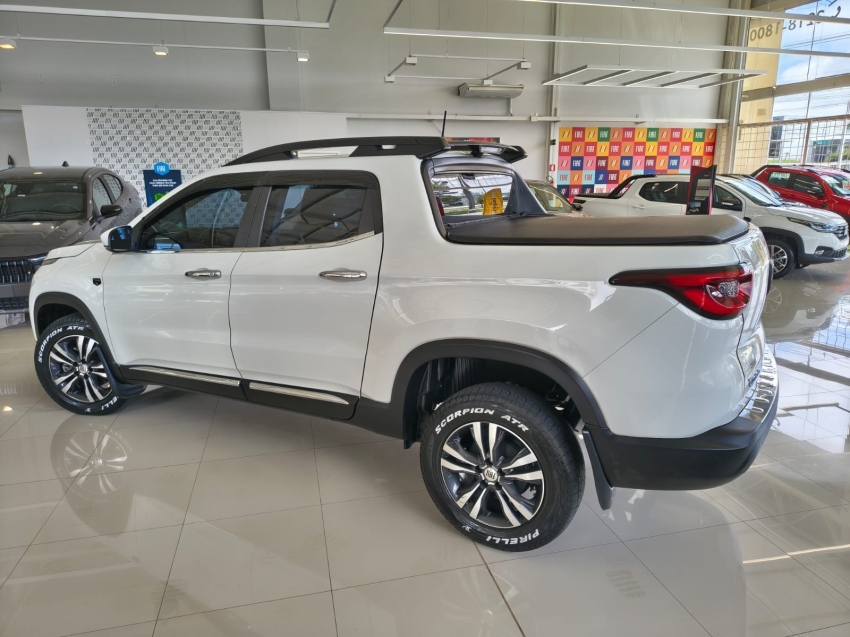 fiat toro 1.3 turbo 270 flex freedom at6 4p automatico 20233