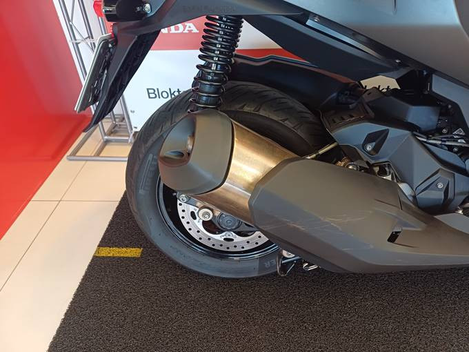 bmw / c400 x 2023/2024
