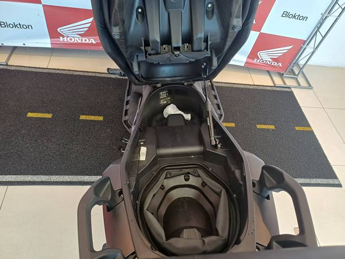 bmw / c400 x 2023/2024