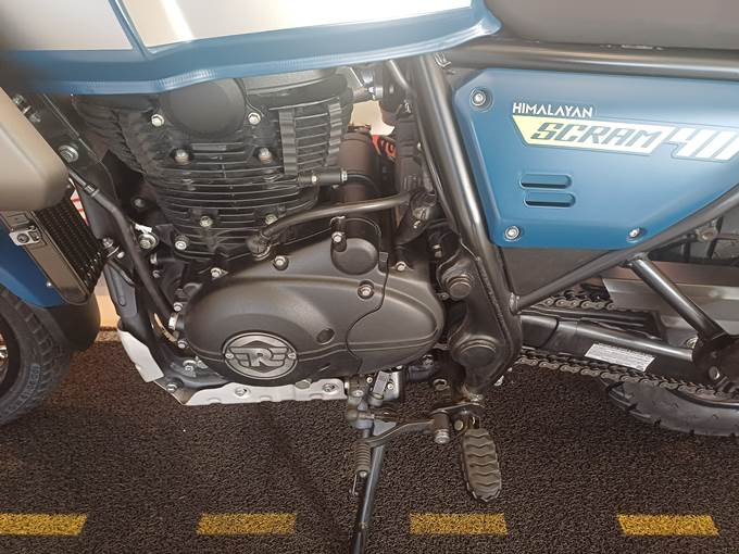 royal enfield himalayan scram 411 gasolina manual 2023