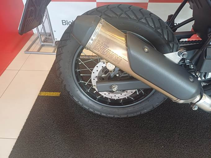 royal enfield himalayan scram 411 gasolina manual 2023